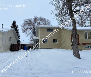 3 Bed, 1 bath DUPLEX Located in North East Regina. - Photo 3