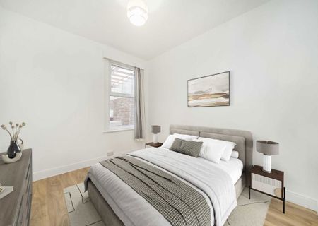 Noyna Road, SW17 7PQ, London - Photo 2