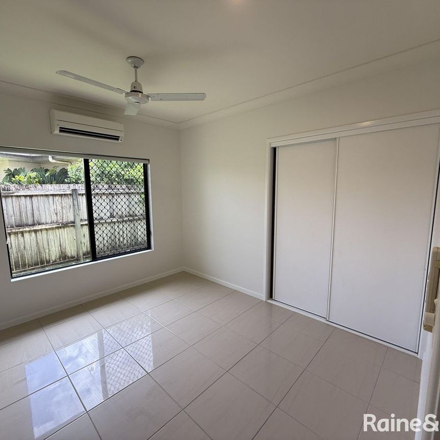 18 Spoonbill Close, Mossman, QLD 4873 - Photo 1