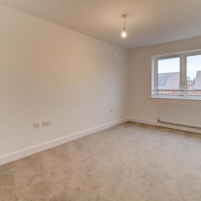 3 bedroom semi-detached house to rent - Photo 1