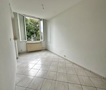 Location Appartement 3 pièces 57m² BORDEAUX 33800 - Photo 2