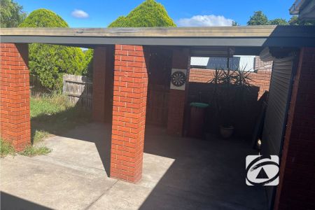 GREAT LOCATION ! - Photo 4