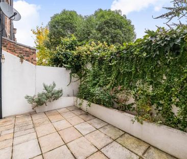 3 bedroom terraced house to rent - Photo 3