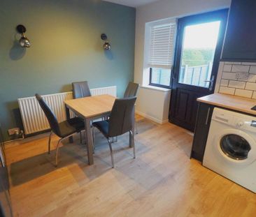 2 bedroom terraced house to rent - Photo 3