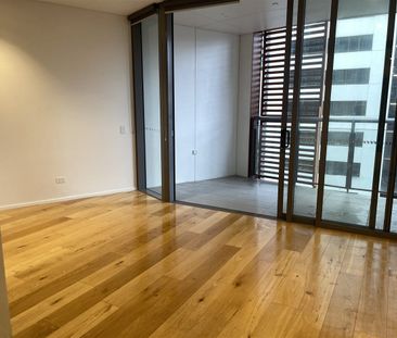 Modern onebedroom unit in Wonderland Central park - Photo 1