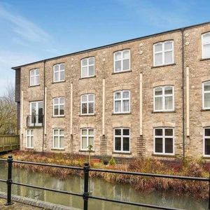 Woodford Mill, Witney, OX28 - Photo 2