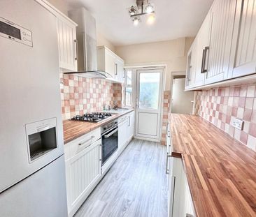 4 Bed Terraced House, Highbarrow Road, CR0 - Photo 3