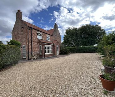 4 bedroom detached house to rent - Photo 1