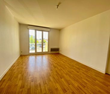 Location Appartement 3 Pièces 63 m² - Photo 2