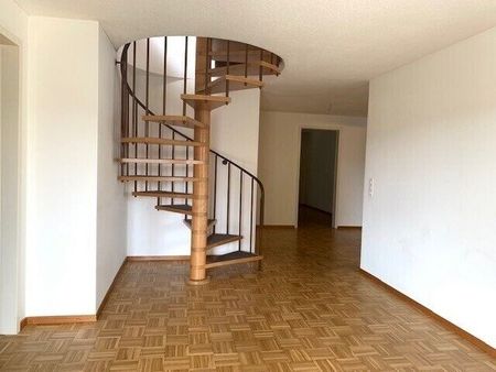 Living experience on two floors - Photo 3