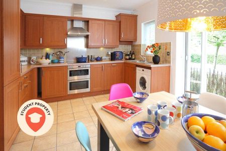 6 bedroom semi-detached house to rent - Photo 5