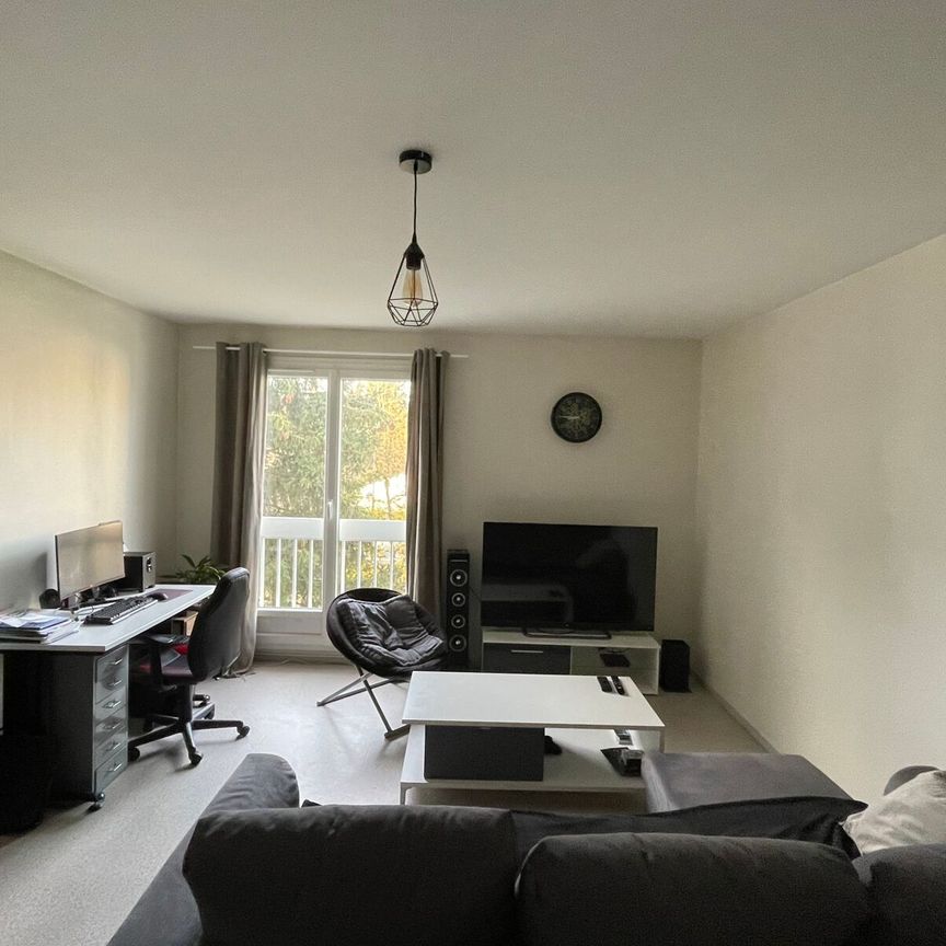 Appartement à louer 2 pièces • Saint-Jean-de-Braye - Photo 1