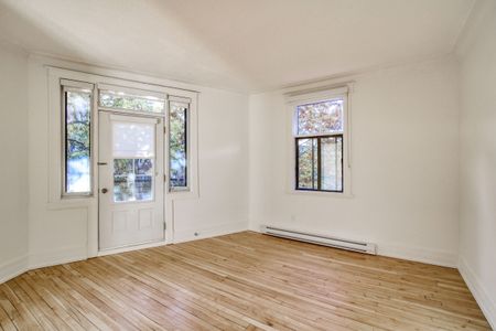 6885-6891 Sherbrooke west - Photo 2