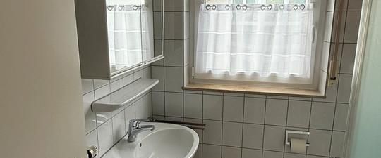 Ab sofort • 2,5 Zimmer Wohnung mit EBK und Balkon - Photo 1