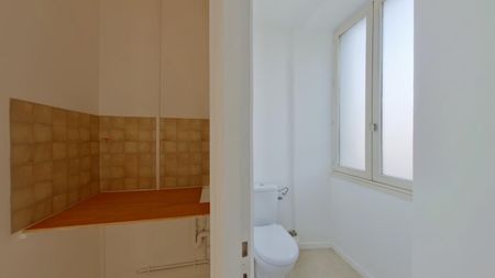 Location Appartement 2 pièces 75m² LA ROCHE POSAY 86270 - Photo 4