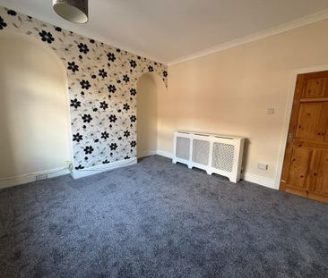 2 bedroom property to rent - Photo 2