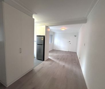 Spacious 2 Bedroom apartment - Photo 6