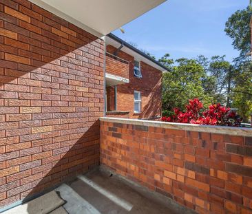 A Sunny Retreat with Everything Close By - Photo 6