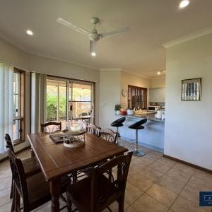 Welcome Home to Cannonvale: Discover Your Complete Rental Retreat! - Photo 1