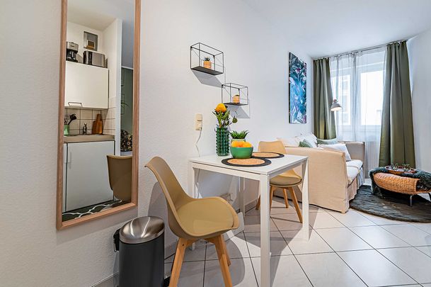 City-Residence: Modernes Apartment in Laufnähe zur Leipziger Straße - Photo 1