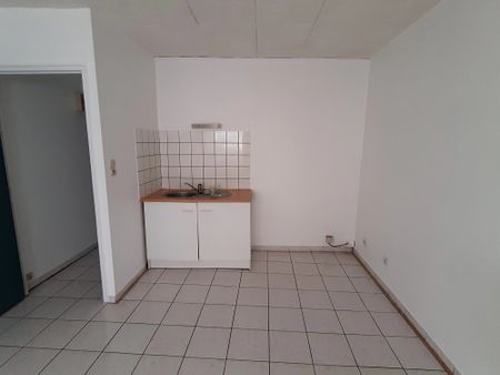 Location Appartement 2 pièces 41m² - Photo 3