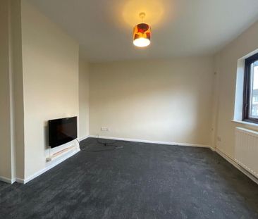 12 The Cherry Walk, Carrickfergus, BT38 8HD - Photo 4