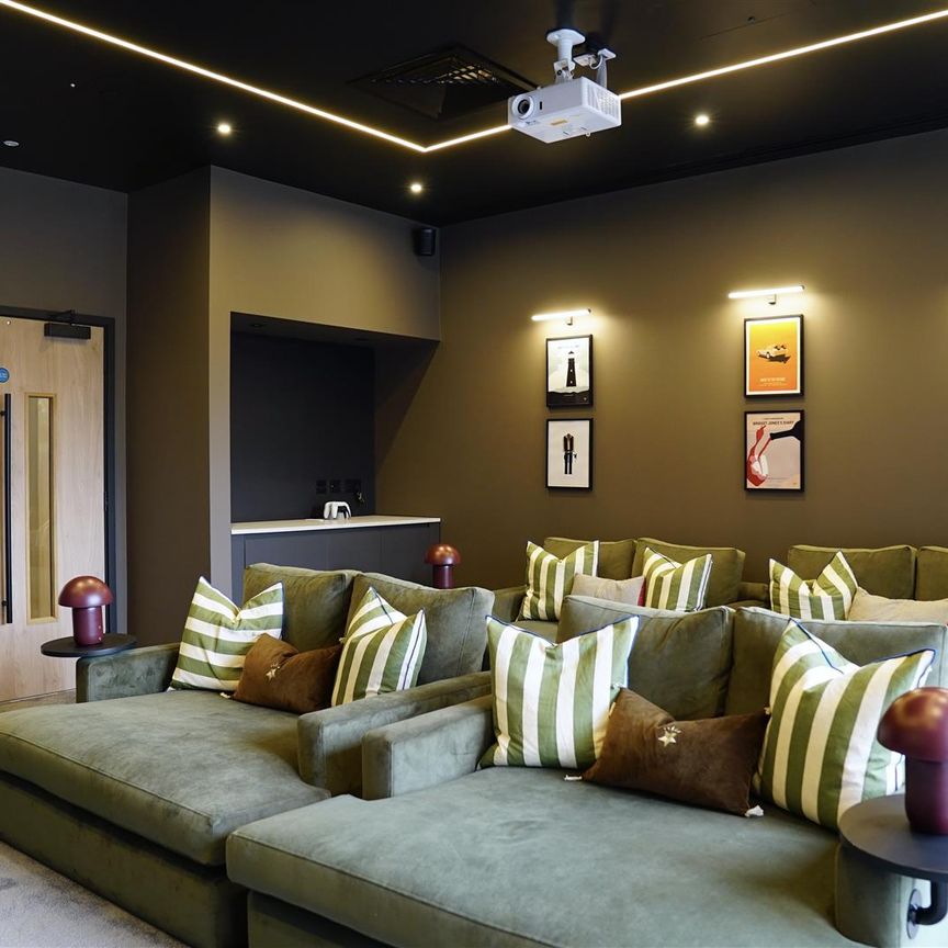 Eda, Salford Quays - Photo 1