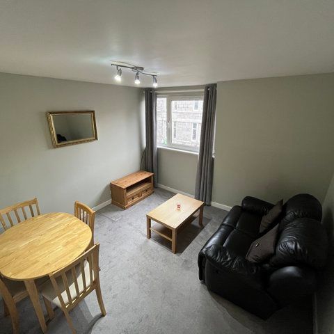 Flat 4, 50 John Street, AB25 1LL, Aberdeen - Photo 1