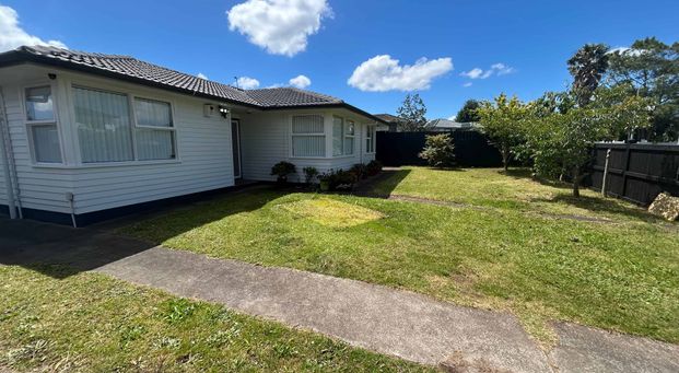 Sunny Family Home in Great location - Photo 1