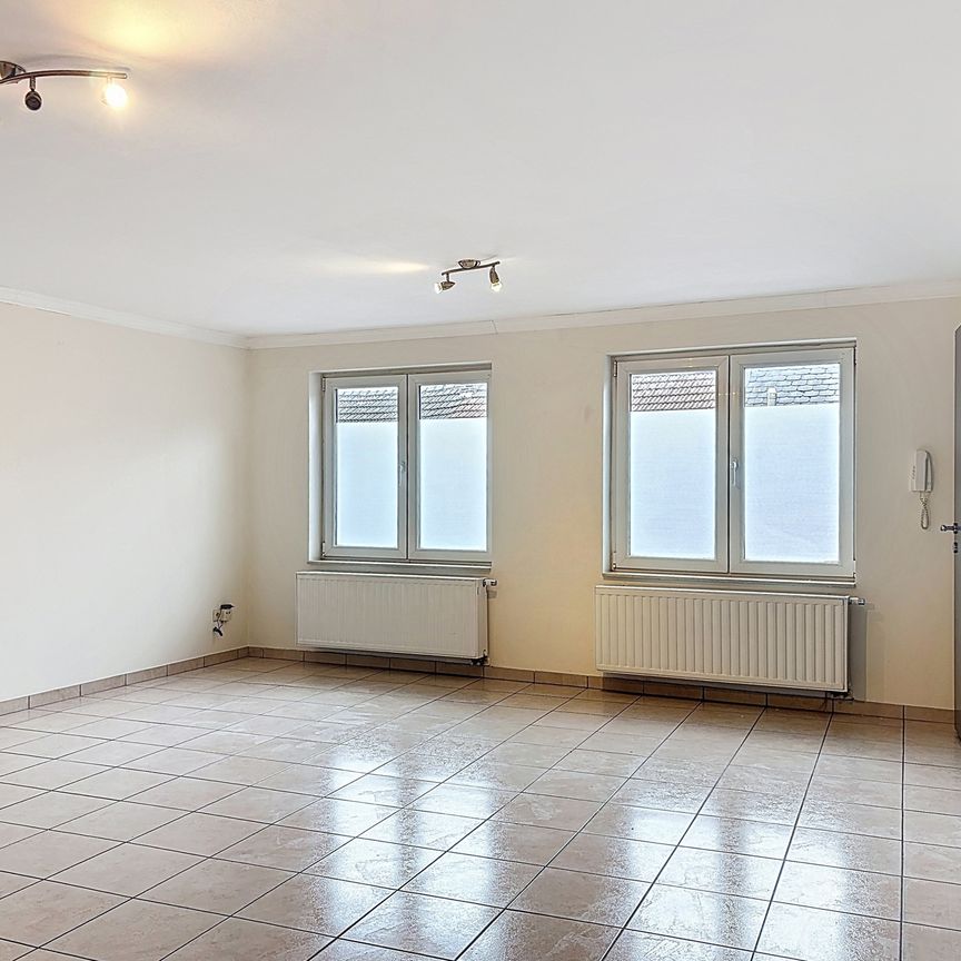 Appartement met één slaapkamer in Courcelles - Photo 1