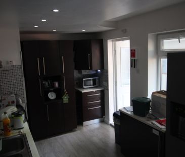 4 bed house to rent in Hickory Avenue, Colchester - Photo 6