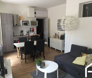À louer : TOULOUSE , St-Cyprien T2 40 m² non meublé - Photo 2