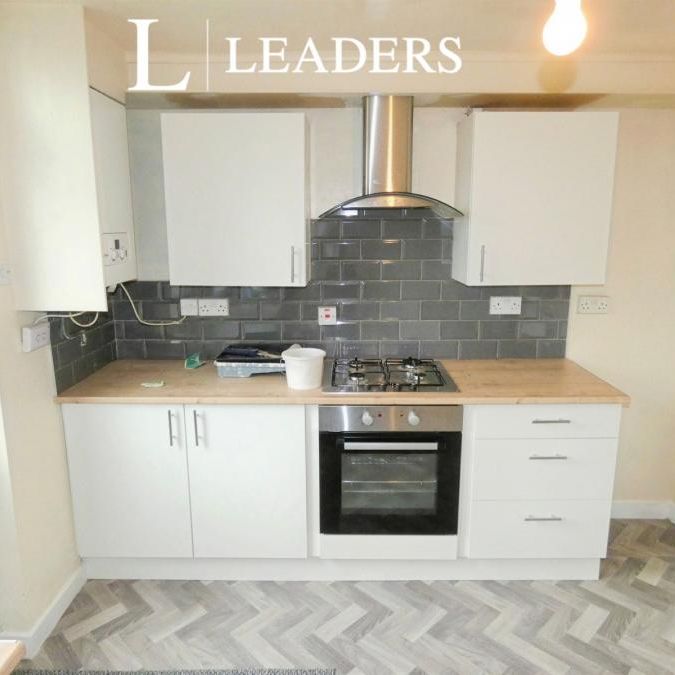 2 bedroom house to rent Carlton Street, Mansfield, Nottinghamshire, NG18 - Photo 1