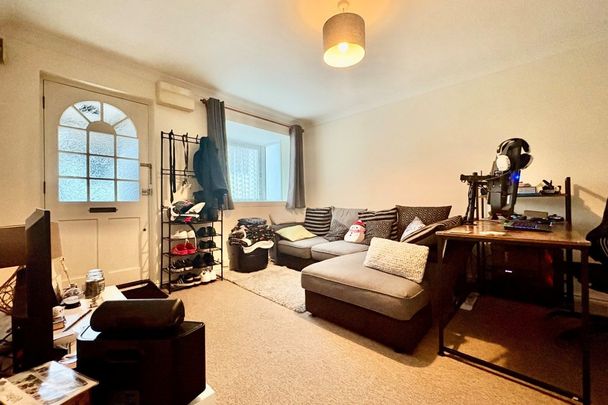 Crib Street - Photo 1