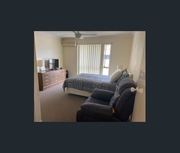 Spacious Villa in Quiet Location - Photo 6