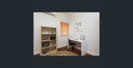 Modern Family Home in Logan Reserve WITH PRICE INCREASE - Photo 4