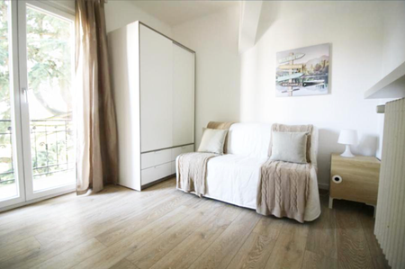 Location Charmant Studios Equipés & Meublés pour Etudiants - Photo 3