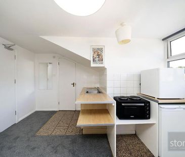 Studio to rent - Photo 6