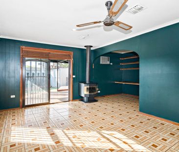 1/22 Gobur Court, Meadow Heights VIC 3048 - Photo 3