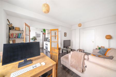 Streatham Hill, London, SW2 flat to rent - Photo 2