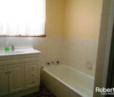 Spacious 3 bedroom family home - Photo 6