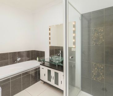 Modern, Efficient Living in a Prime Dandenong Location - Photo 4