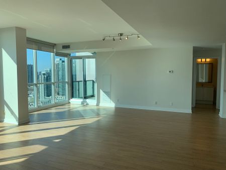 For Lease - 3985 Grand Park Drive Unit# Lph2705, Mississauga, Ontario - Photo 5