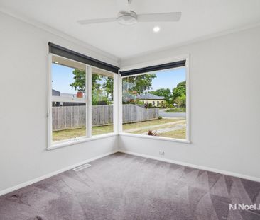8 Elmore Avenue, CROYDON - Photo 6