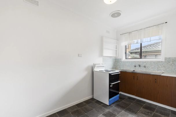 Affordable & Spacious - Photo 1