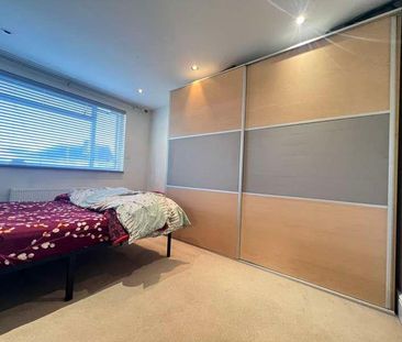 Raynton Close, Harrow, HA2 - Photo 4