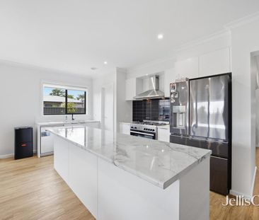 Beautiful family home in quiet location - Photo 5