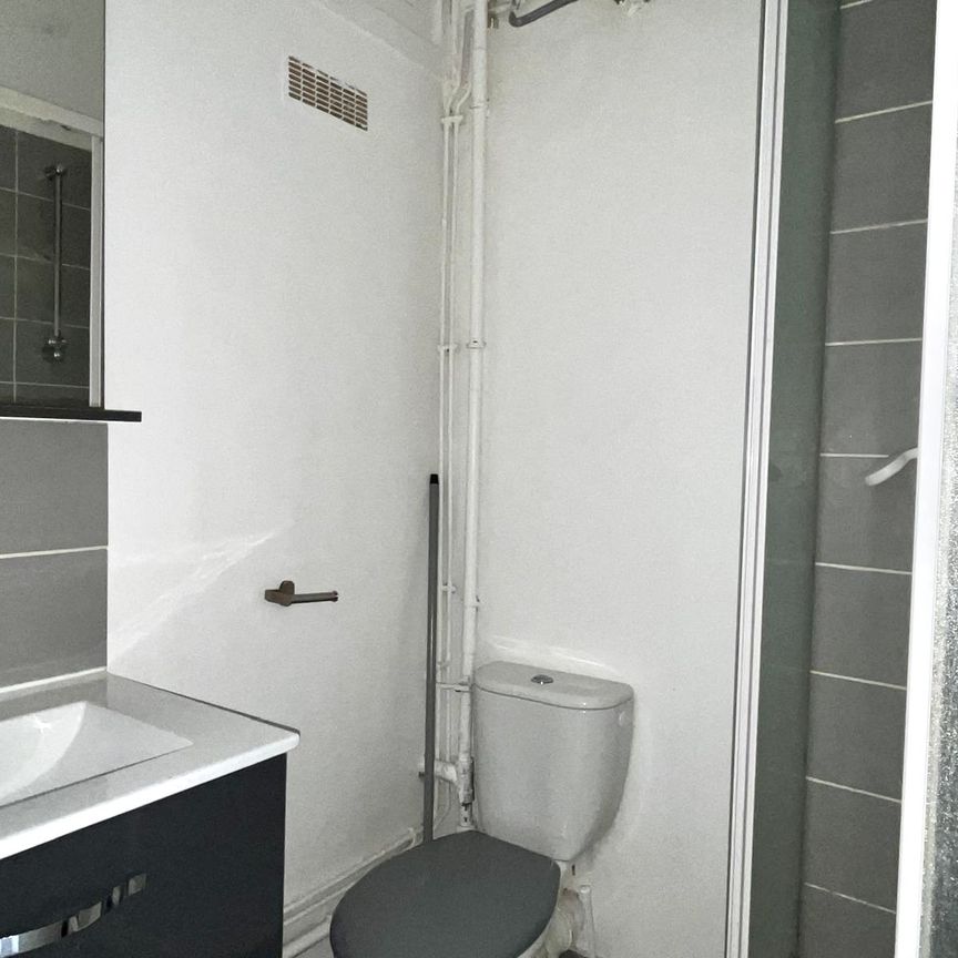 Location Appartement 1 pièce 19m² MARSEILLE 6ème - Photo 1