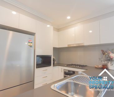 Modern Split Level Terrance - Photo 4