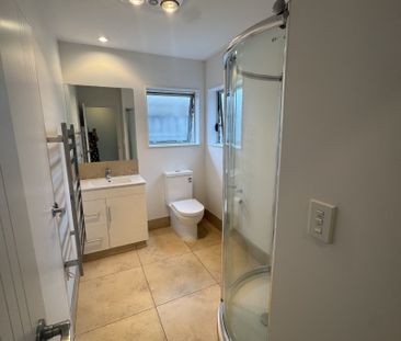 Renovated in the heart of Henderson - Photo 4